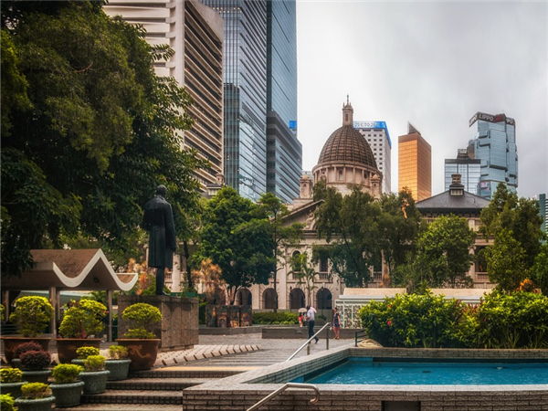 迁册香港的流程